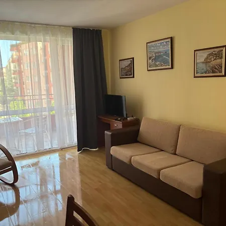 Amartman Primo U - Elenite Apartament Święty Włas