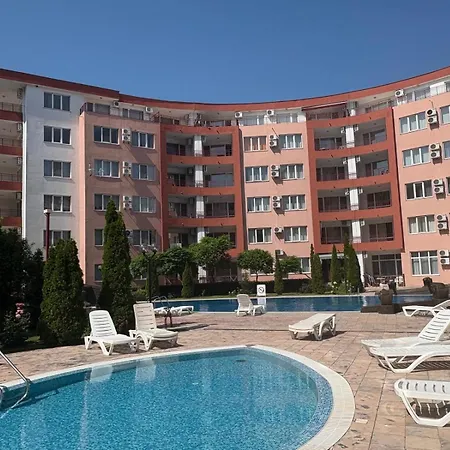 Amartman Primo U - Elenite Apartament Święty Włas